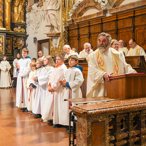 Abschlussgottesdienst im Stift Schlierbach / Foto Haijes Die Visitation im Dekanat Windischgarsten wurde mit einem festlichen Gottesdienst abgeschlossen.
