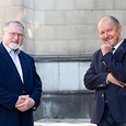 Mag. Franz Harant (l.) und sein Nachfolger Mag. Josef Lugmayr.