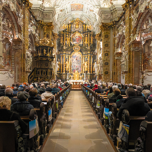 Abschlussgottesdienst im Stift Schlierbach / Foto Haijes Die Visitation im Dekanat Windischgarsten wurde mit einem festlichen Gottesdienst abgeschlossen.