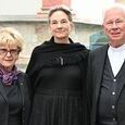 v.l.: Waltraud Klasnic (Vorsitzende der Unabhängigen Opferschutzkommission), Caroline List (Designierte Vorsitzende der Unabhängigen Opferschutzkommission), Erzbischof Franz Lackner (Vorsitzender der Österreichischen Bischofskonferenz)