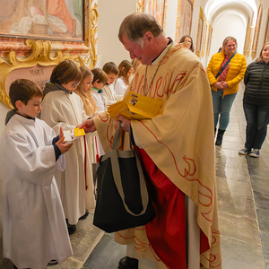 Abschlussgottesdienst im Stift Schlierbach / Foto Haijes Die Visitation im Dekanat Windischgarsten wurde mit einem festlichen Gottesdienst abgeschlossen.